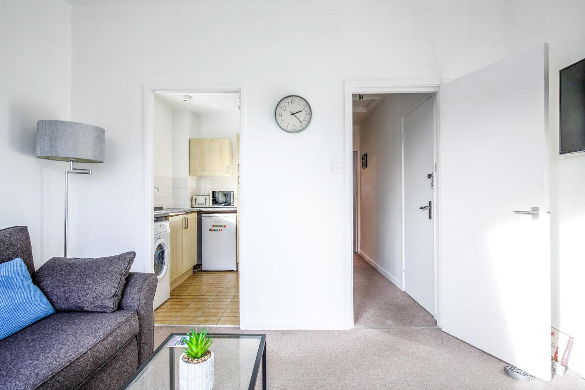 Chester Stays - Best Value Apartment With Free Parking In The Heart Of Честер Екстер'єр фото