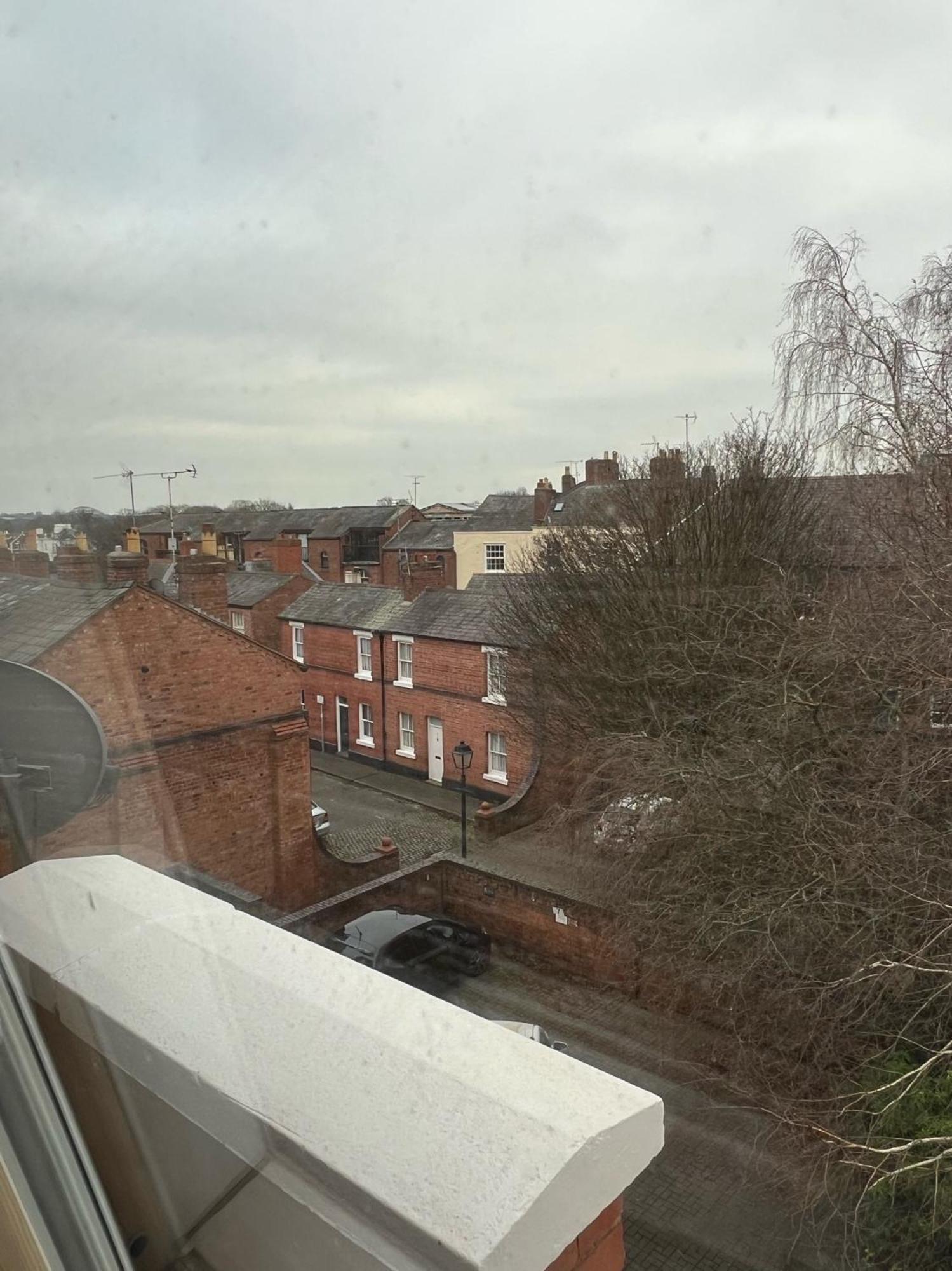 Chester Stays - Best Value Apartment With Free Parking In The Heart Of Честер Екстер'єр фото